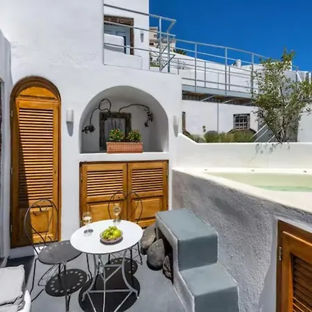 Petit Village Fira  Exterior photo