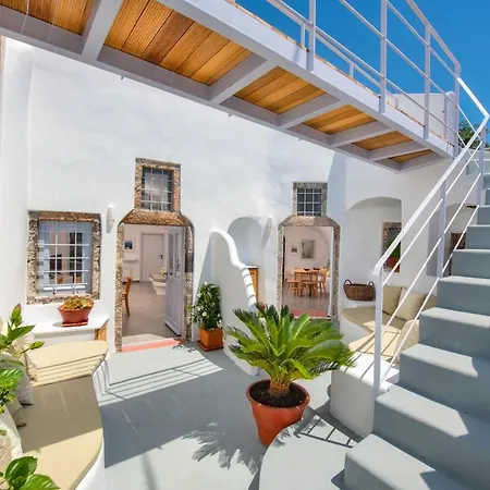 Petit Village Fira  Exterior photo